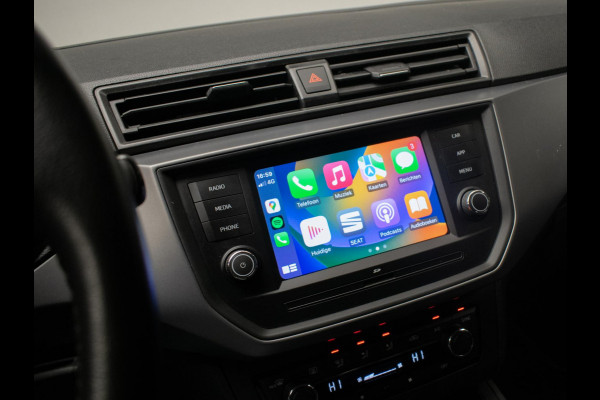 Seat Ibiza 1.0 TSI Style Sport (APPLE CARPLAY,NAVI,LED,CAMERA,PDC,GETINT,SPORTSTOELEN,CLIMATE,NETTESTAAT)