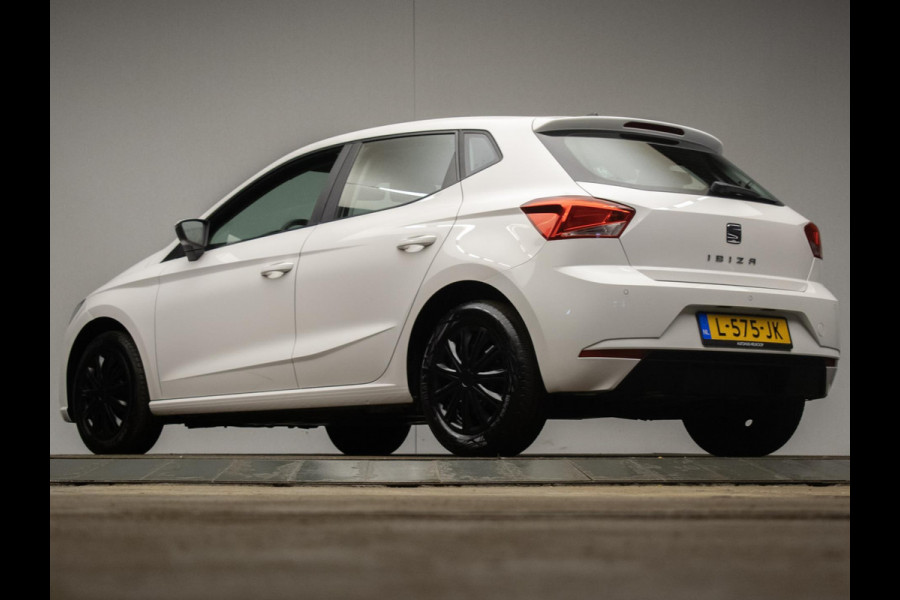 Seat Ibiza 1.0 TSI Style Sport (APPLE CARPLAY,NAVI,LED,CAMERA,PDC,GETINT,SPORTSTOELEN,CLIMATE,NETTESTAAT)