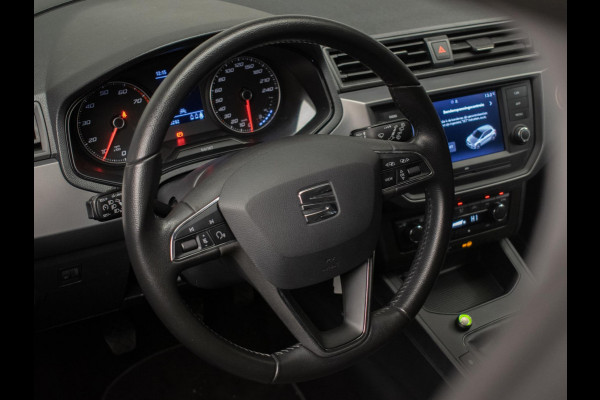 Seat Ibiza 1.0 TSI Style Sport (APPLE CARPLAY,NAVI,LED,CAMERA,PDC,GETINT,SPORTSTOELEN,CLIMATE,NETTESTAAT)