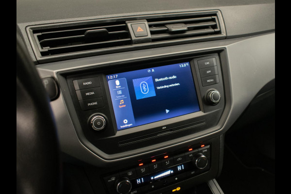 Seat Ibiza 1.0 TSI Style Sport (APPLE CARPLAY,NAVI,LED,CAMERA,PDC,GETINT,SPORTSTOELEN,CLIMATE,NETTESTAAT)