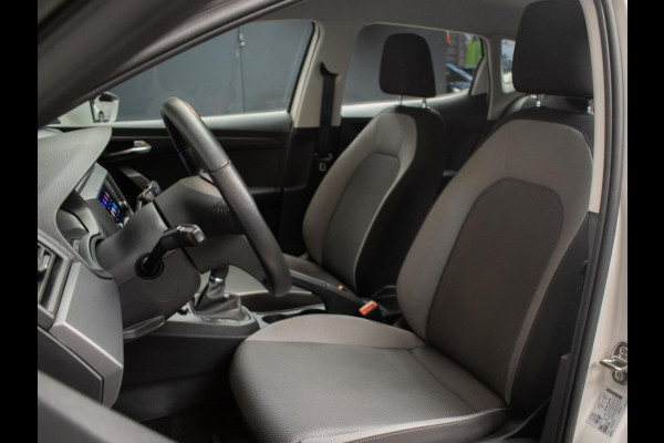 Seat Ibiza 1.0 TSI Style Sport (APPLE CARPLAY,NAVI,LED,CAMERA,PDC,GETINT,SPORTSTOELEN,CLIMATE,NETTESTAAT)