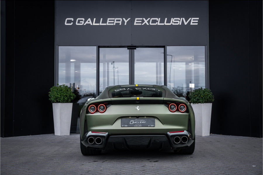 Ferrari 812 6.5 V12 Superfast HELE - Racing seats l Passenger display l JBL