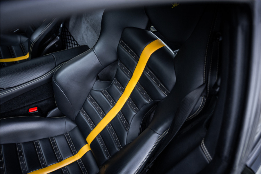 Ferrari 812 6.5 V12 Superfast HELE - Racing seats l Passenger display l JBL
