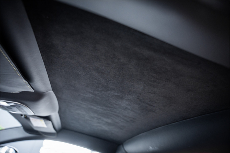 Ferrari 812 6.5 V12 Superfast HELE - Racing seats l Passenger display l JBL