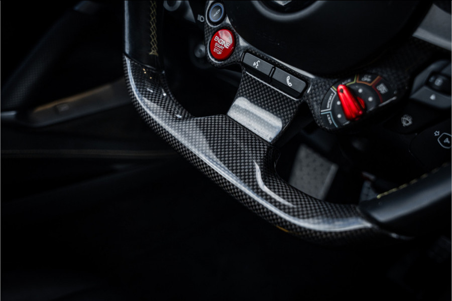 Ferrari 812 6.5 V12 Superfast HELE - Racing seats l Passenger display l JBL