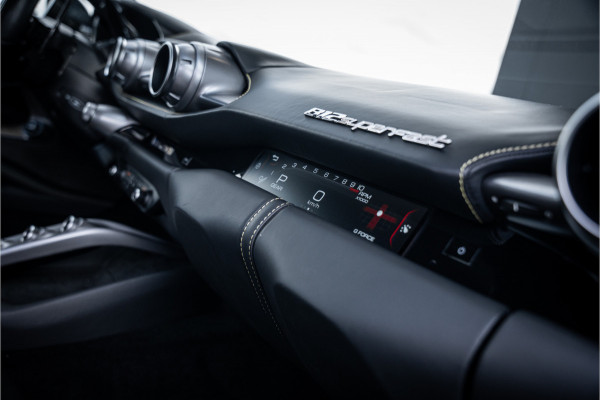 Ferrari 812 6.5 V12 Superfast HELE - Racing seats l Passenger display l JBL