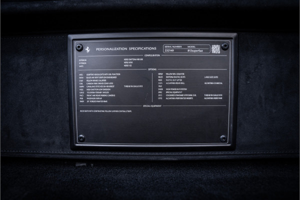 Ferrari 812 6.5 V12 Superfast HELE - Racing seats l Passenger display l JBL