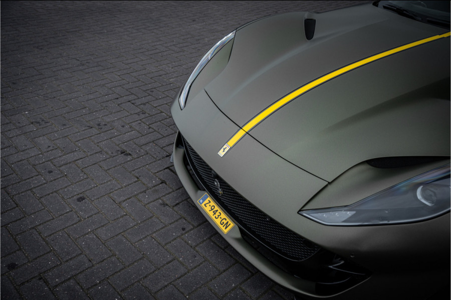 Ferrari 812 6.5 V12 Superfast HELE - Racing seats l Passenger display l JBL