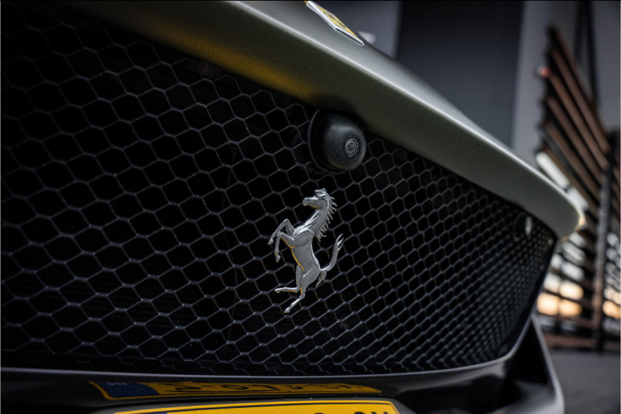 Ferrari 812 6.5 V12 Superfast HELE - Racing seats l Passenger display l JBL