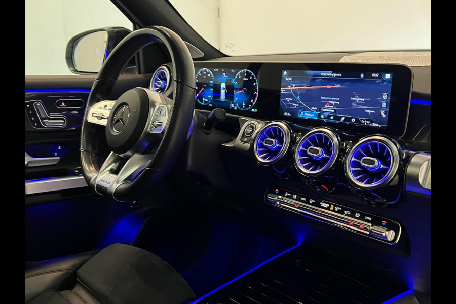 Mercedes-Benz GLB-Klasse 200 / AMG / NL-auto / Pano / Burmester / Memory