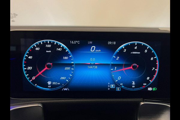 Mercedes-Benz GLB-Klasse 200 / AMG / NL-auto / Pano / Burmester / Memory