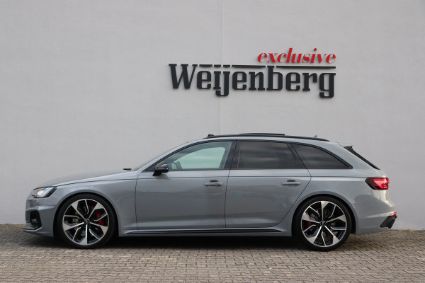 Audi RS4 2.9 TFSI Quattro Matrix Pano Massage Carbon