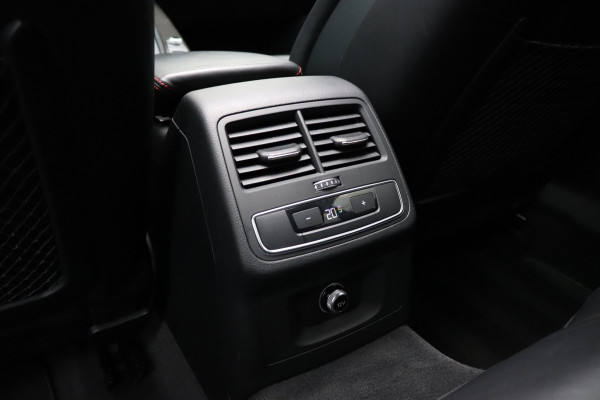 Audi RS4 2.9 TFSI Quattro Matrix Pano Massage Carbon