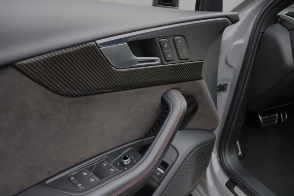 Audi RS4 2.9 TFSI Quattro Matrix Pano Massage Carbon