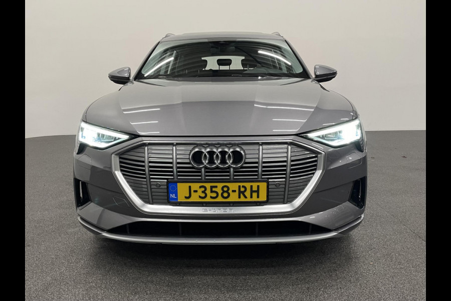 Audi e-tron e-tron 50 quattro Launch edition plus 71 kWh Panoramadak Navigatie Apple Carplay/Android Auto Parkeersensoren Adaptive Cruise Control Memory stoelen Leder Stoelverwarming Climate Control