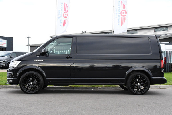 Volkswagen Transporter 2.0 TDI L2H1 Black Edition Highline Adaptieve Cruise, Camera, Carplay, Leder, Trekhaak, Sensoren, 150pk, Automaat, Uniek!