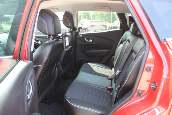 Renault Kadjar 1.2 TCe Intens / Trekhaak / Navigatie / Parkeerhulp V+A / Cruise Control / DAB / Keyless entry / 17'' / Stoelverwarming