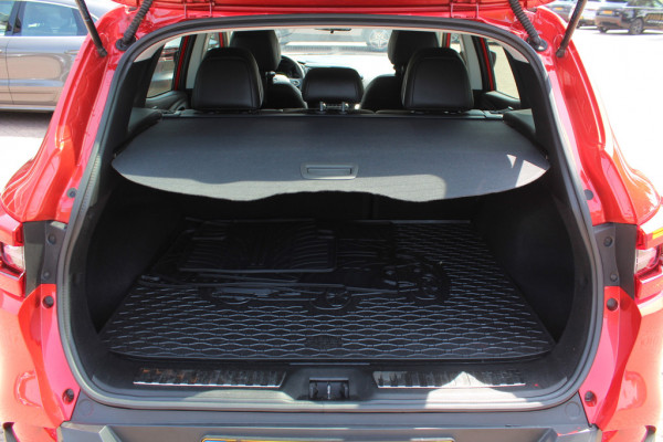 Renault Kadjar 1.2 TCe Intens / Trekhaak / Navigatie / Parkeerhulp V+A / Cruise Control / DAB / Keyless entry / 17'' / Stoelverwarming