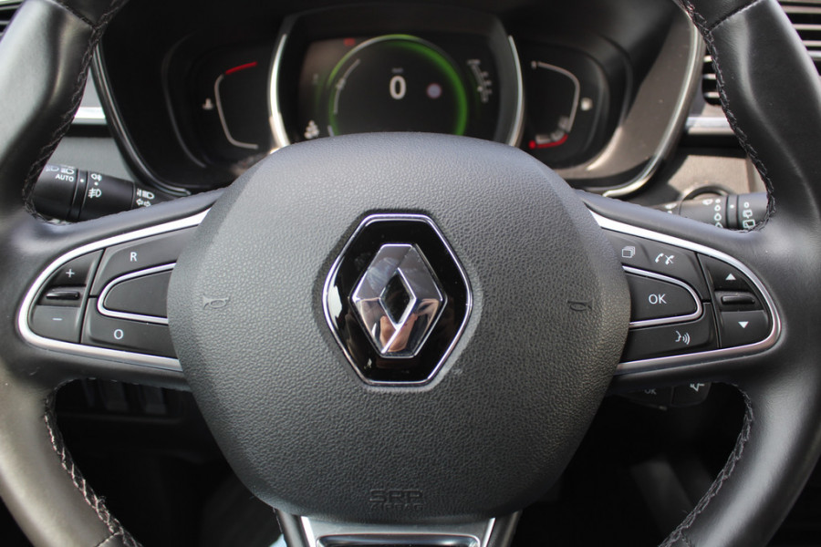 Renault Kadjar 1.2 TCe Intens / Trekhaak / Navigatie / Parkeerhulp V+A / Cruise Control / DAB / Keyless entry / 17'' / Stoelverwarming