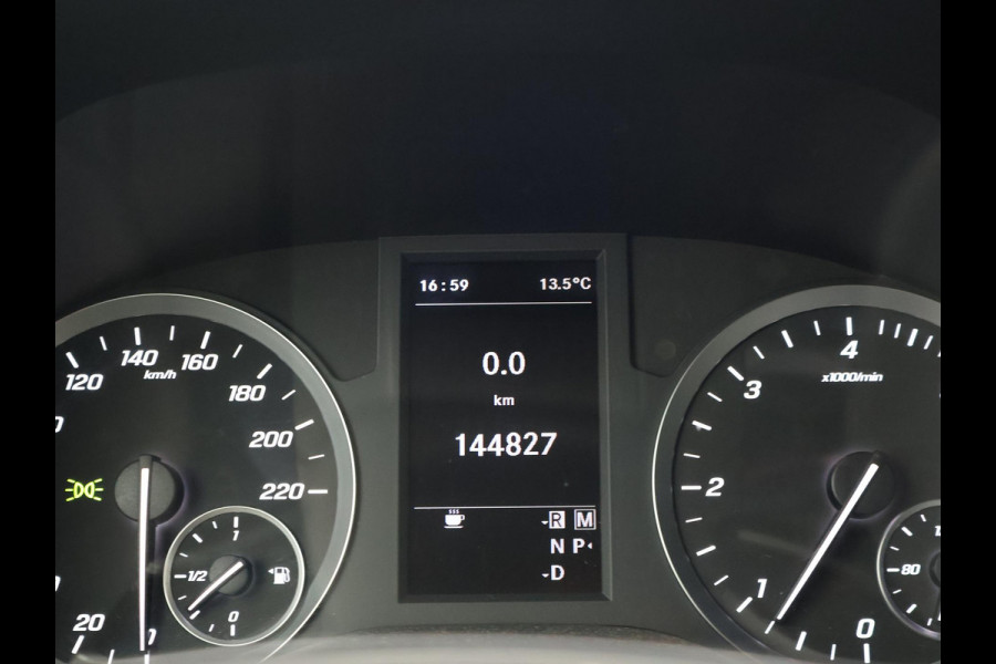 Mercedes-Benz Vito 119 CDI LANG AUT. 190 PK + LEDER | LED | CAMERA | TREKHAAK 2500 KG | 18 INCH | CLIMATE CONTROL