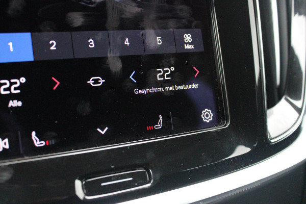 Volvo V60 2.0 B4 211PK PLUS DARK |19" 5-MULTI SPAAKS BLACK DIAMOND CUT LICHTMETALEN VELGEN  | PILOT ASSIST | REMOTE START | APPLE CARPLAY / ANDROID AUTO | NAVIGATIE BY GOOGLE | DRAADLOZE TELEFOONLADER | PARK ASSIST - ACHTERUITRIJCAMERA EN PAKEERSENSOREN VOOR + ACHTER |  ADAPTIEVE CRUISECONTROL | R-DESIGN BEKLEDING MET NAPPA LEDER I.C.M. OPEN GRID TEXTIEL | POWERSEATS - BEIDE VOORSTOELEN ELEKTRISCH VERSTELBAAR MET GEHEUGENFUNCTIE | STOELVERWARMING | SFEERVERLICHTING | LIGHTING PACK - FULL LED KOPLAMPEN MET ACTIEF GROOTLICHT EN KOPLAMPSPROEIERS | LED MISTLAMPEN | INTELLSAFE SURROU