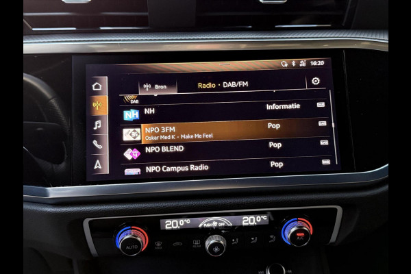Audi Q3 35 TFSI S edition Automaat | Zwart optiek | Navigatiesysteem | Half-leer | Getint glas | Cruise & climate control | Lane assist