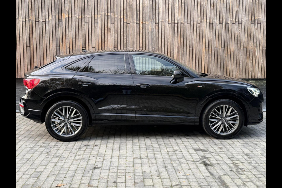 Audi Q3 35 TFSI S edition Automaat | Zwart optiek | Navigatiesysteem | Half-leer | Getint glas | Cruise & climate control | Lane assist