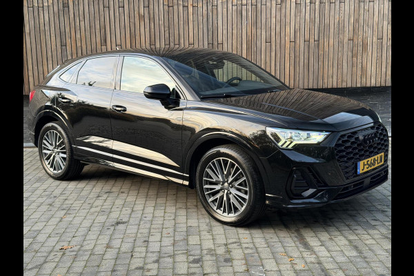 Audi Q3 35 TFSI S edition Automaat | Zwart optiek | Navigatiesysteem | Half-leer | Getint glas | Cruise & climate control | Lane assist