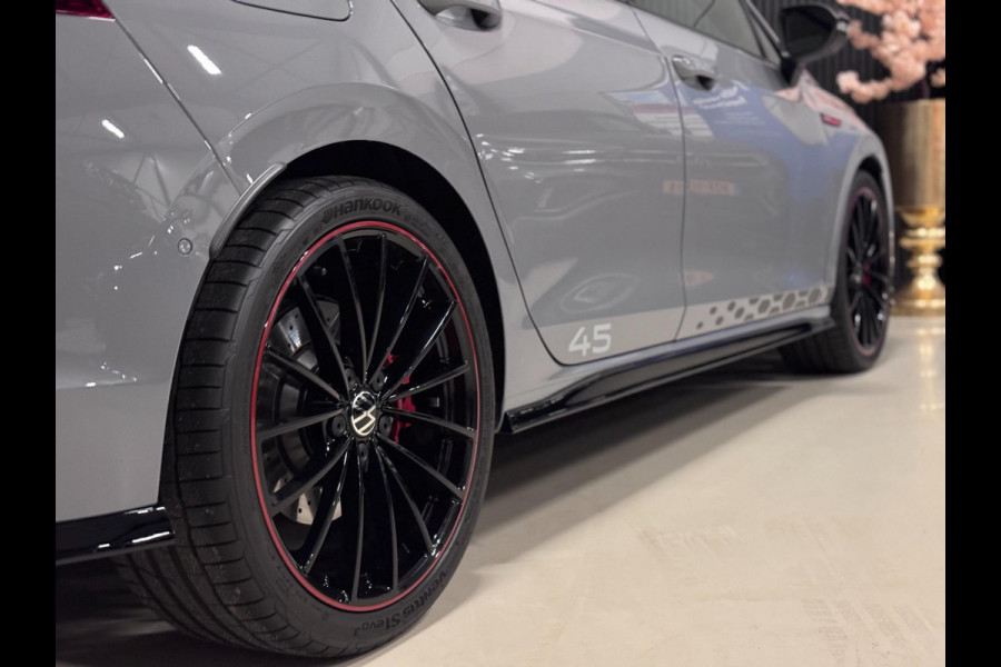 Volkswagen Golf 2.0 TSI GTI CLUBSPORT '45 Jahre' UNIEK | NIEUWSTAAT | VOL!