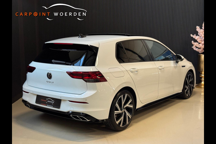 Volkswagen Golf 1.5 TSI R-Line | PANORAMA | CAMERA | LAGE KM!
