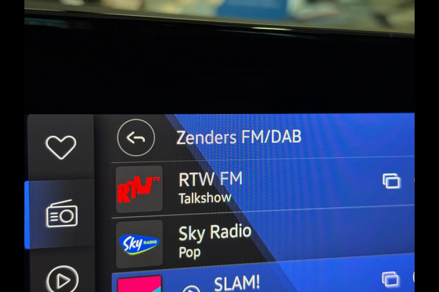 Volkswagen Golf 1.5 TSI R-Line | PANORAMA | CAMERA | LAGE KM!