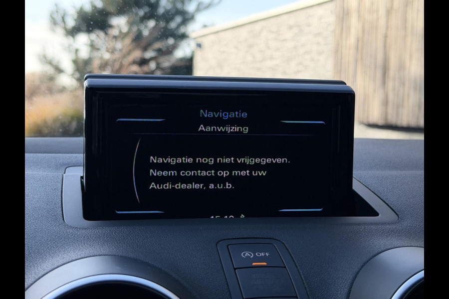 Audi A1 Sportback 1.0 TFSI Adrenalin Handgeschakeld | S-line exterieur | Airconditioning | Cruise control | Navigatie voorbereiding | Pi