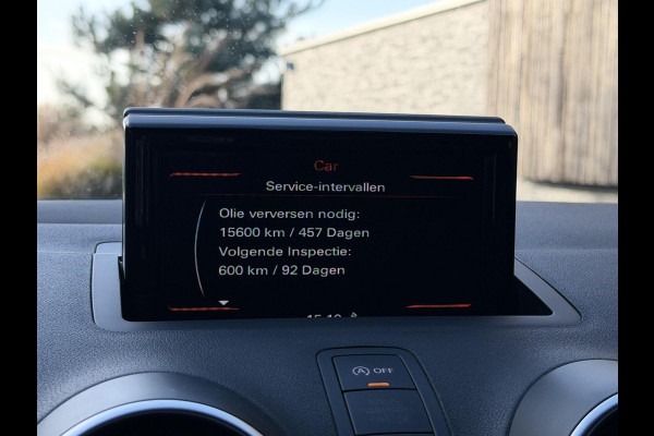 Audi A1 Sportback 1.0 TFSI Adrenalin Handgeschakeld | S-line exterieur | Airconditioning | Cruise control | Navigatie voorbereiding | Pi