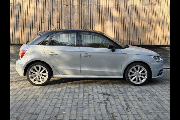 Audi A1 Sportback 1.0 TFSI Adrenalin Handgeschakeld | S-line exterieur | Airconditioning | Cruise control | Navigatie voorbereiding | Pi