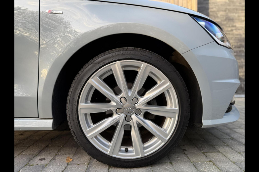 Audi A1 Sportback 1.0 TFSI Adrenalin Handgeschakeld | S-line exterieur | Airconditioning | Cruise control | Navigatie voorbereiding | Pi