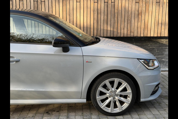 Audi A1 Sportback 1.0 TFSI Adrenalin Handgeschakeld | S-line exterieur | Airconditioning | Cruise control | Navigatie voorbereiding | Pi