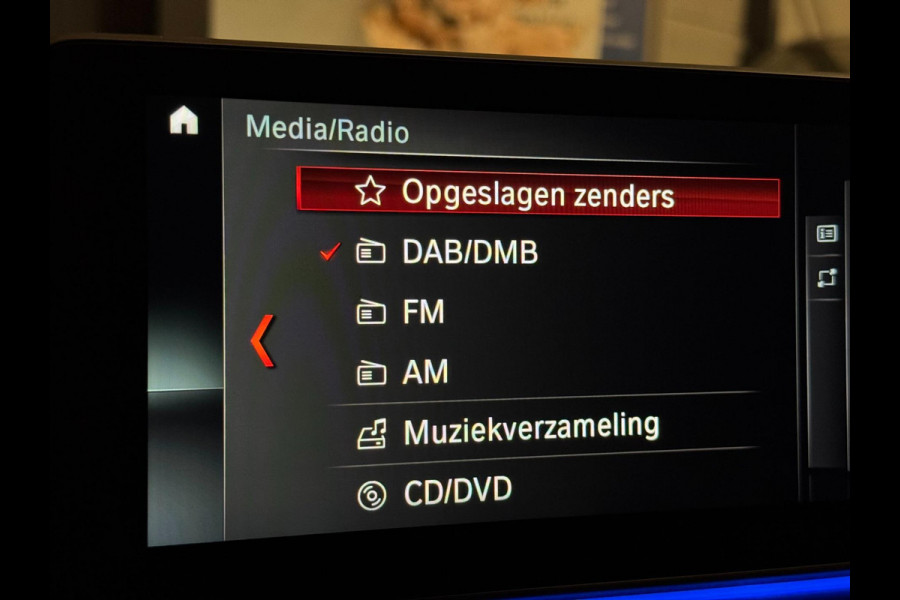 BMW 5 Serie Touring 530i xDrive M Sport | PANO | HUD | LED | SFEERVERLICHTING