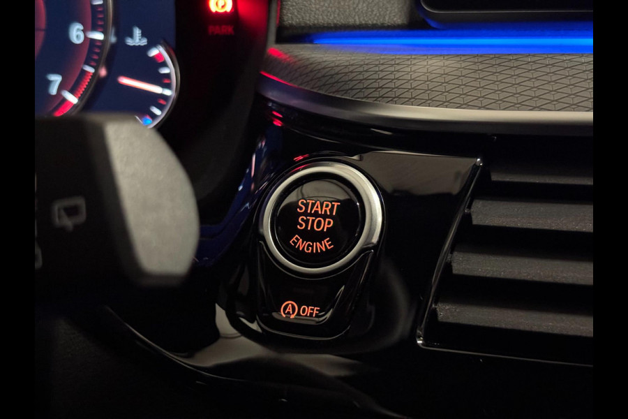 BMW 5 Serie Touring 530i xDrive M Sport | PANO | HUD | LED | SFEERVERLICHTING