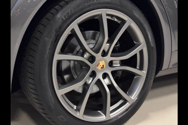 Porsche Cayenne Coupé 3.0 E-Hybrid | ORG. NL | SPORT DESIGN | PANO | TREKHAAK | HUD | SPORT CHRONO | LUCHTVERING