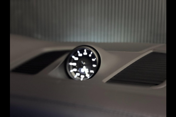 Porsche Cayenne Coupé 3.0 E-Hybrid | ORG. NL | SPORT DESIGN | PANO | TREKHAAK | HUD | SPORT CHRONO | LUCHTVERING