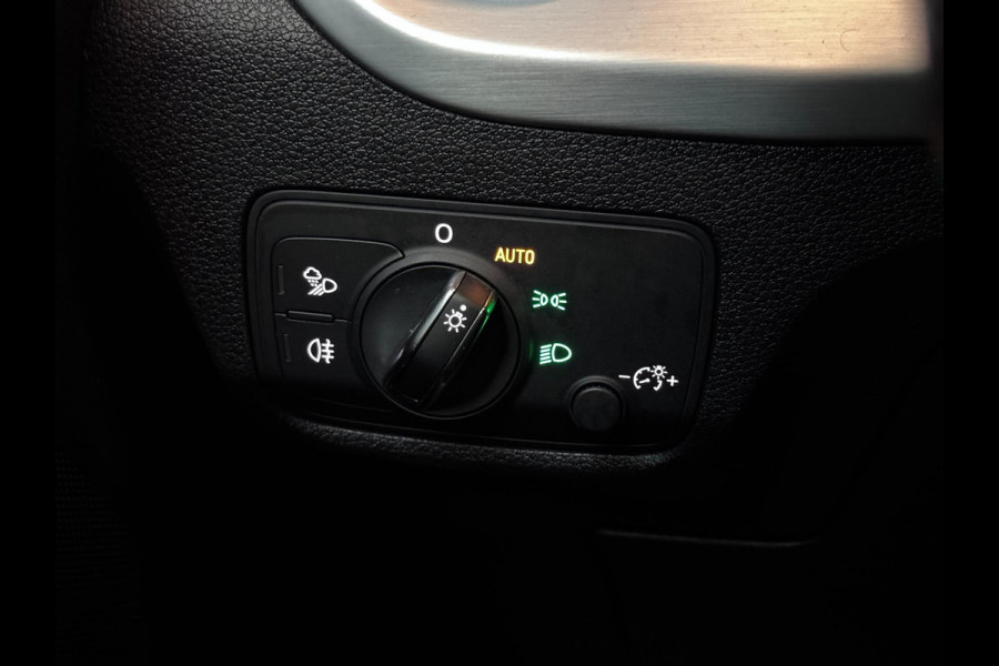 Audi Q2 35 TFSI 3X S-LINE | LED | CAMERA | CARPLAY