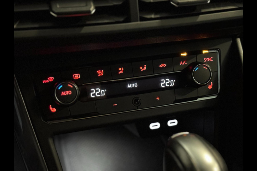 Volkswagen Polo 1.0 TSI DSG R-LINE | VIRTUAL | LED | CAMERA