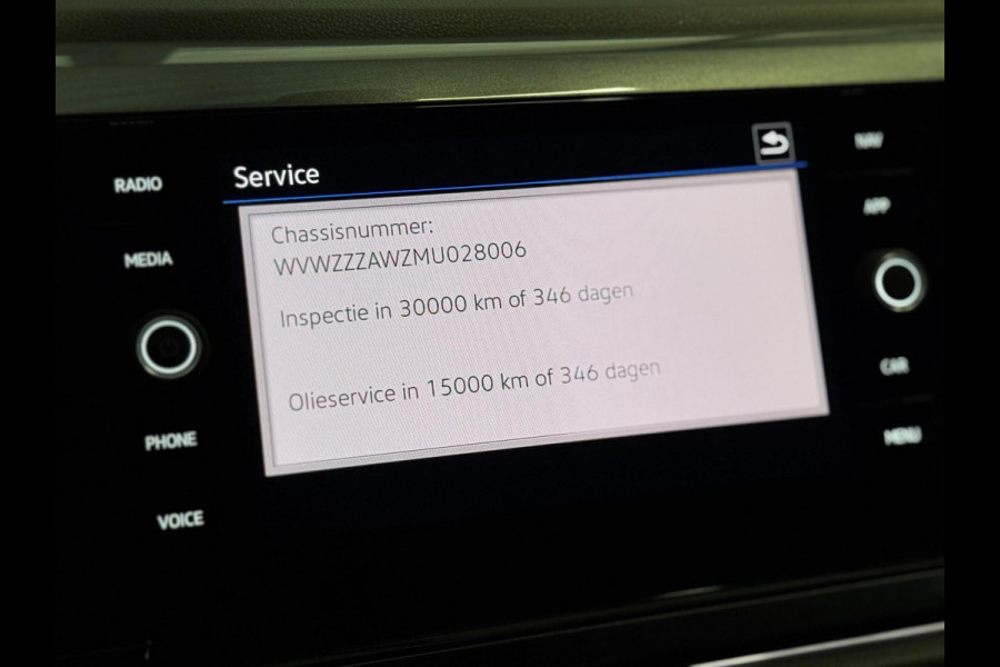 Volkswagen Polo 1.0 TSI DSG R-LINE | VIRTUAL | LED | CAMERA