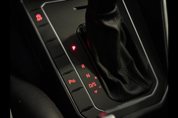 Volkswagen Polo 1.0 TSI DSG R-LINE | VIRTUAL | LED | CAMERA