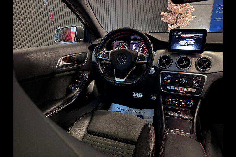 Mercedes-Benz GLA 180 AMG | NAP | PANO | CAMERA | NL AUTO