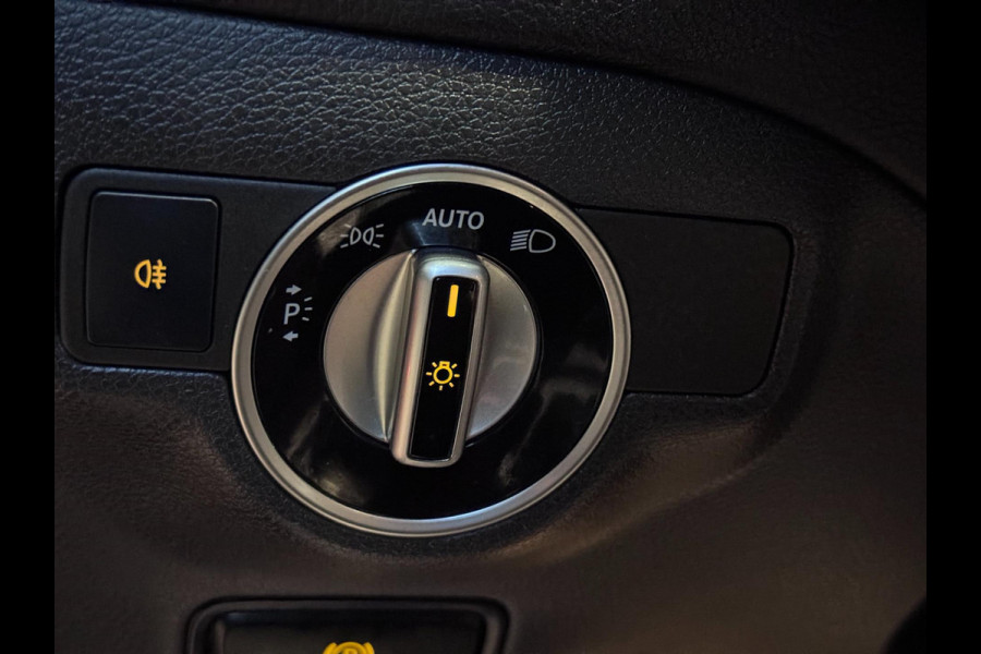 Mercedes-Benz GLA 180 AMG | NAP | PANO | CAMERA | NL AUTO