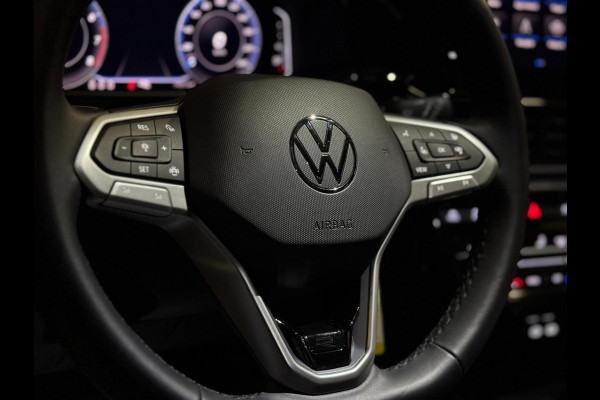 Volkswagen T-Roc 1.5 TSI R-Line DSG | PANO | IQ LIGHT | VIRTUAL | CAMERA