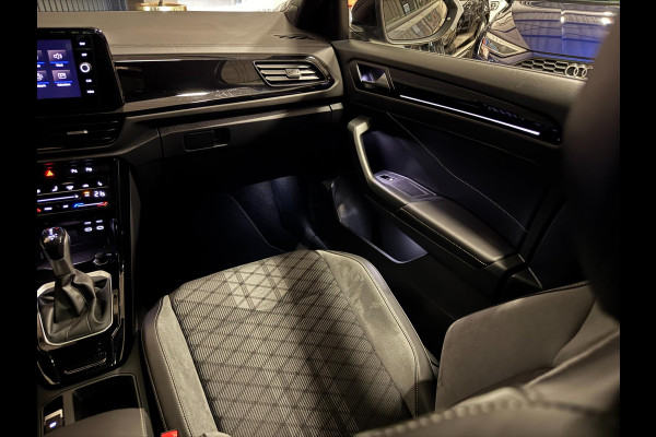 Volkswagen T-Roc 1.5 TSI R-Line DSG | PANO | IQ LIGHT | VIRTUAL | CAMERA