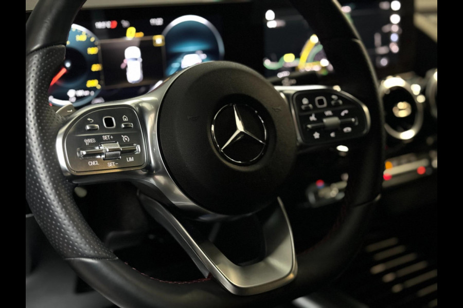 Mercedes-Benz GLA 180 AMG | LED | WIDESCREEN | TREKHAAK