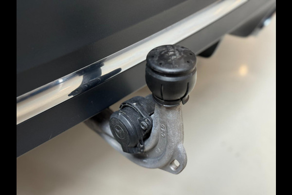 Mercedes-Benz GLA 180 AMG | LED | WIDESCREEN | TREKHAAK